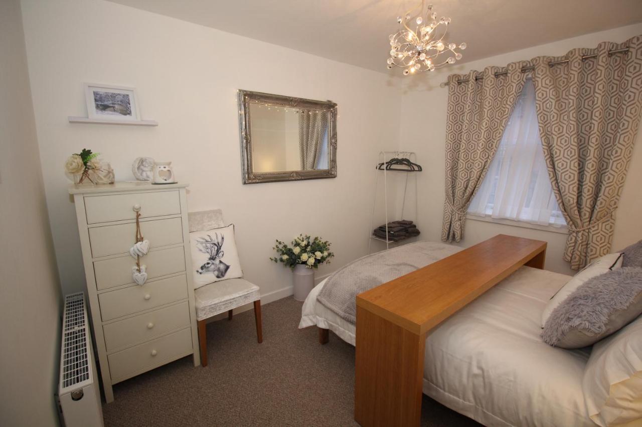 סטירלינג Historic Old Town 2 Bed Ground Floor Apartment מראה חיצוני תמונה